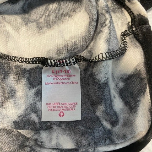 NWOT Cropped Black White Zip Front Hoodie Style Jacket Two Pocket Ultra Soft S - Picture 10 of 10